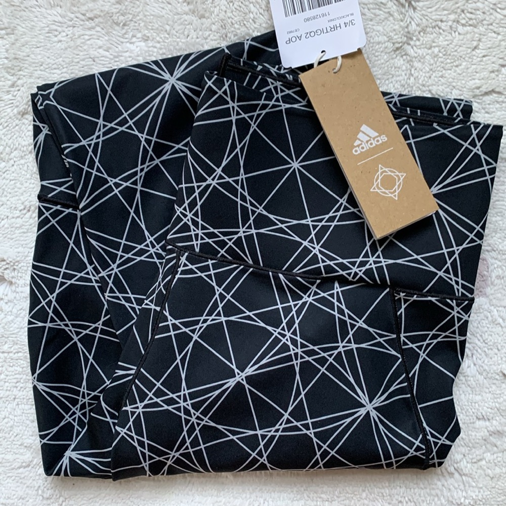Adidas x Wanderlust Festival 3/4 black/clonix design Medium nwt - Picture 3 of 16